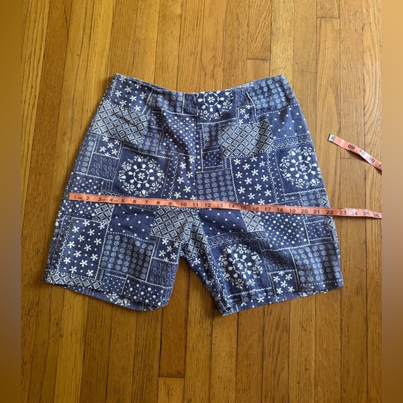 60s Vintage Blue Back Zip Bandana Patchwork Print Back Zip Shorts - Picture 5 of 7